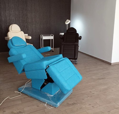 4 Motorlu Medikal Estetik ve Saç Ekim Koltuğu Mosspa