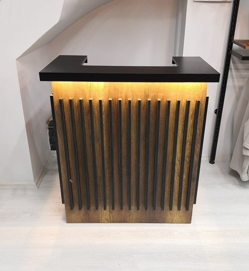 Güzellik Cilt Bakım Manikür Pedikür Salonu Müşteri Karşılama Bankosu İstanbul