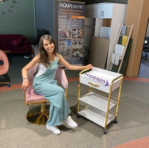 Güzellik Merkezi Gold Kaplamalı Etejer Modelimiz