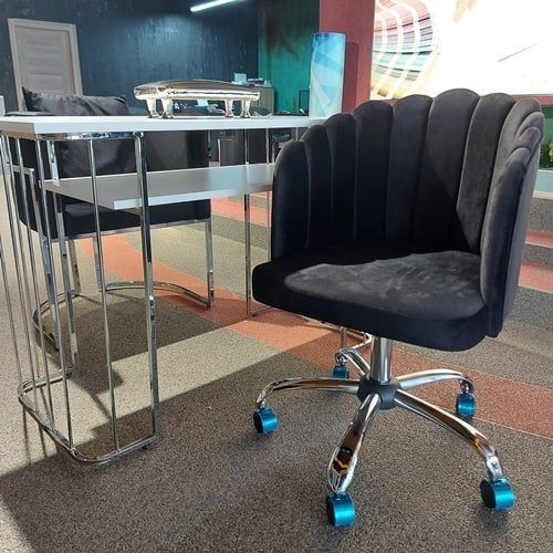 Güzellik Salonu Mobilyaları İstanbul Krom Kaplama Manikür Çalışma Grubu 