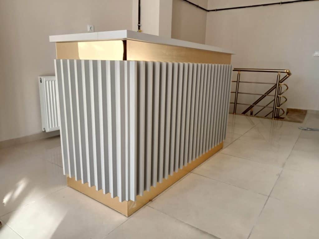 Gold beyaz müşteri karşılama bankosu ve diğer banko modelleri