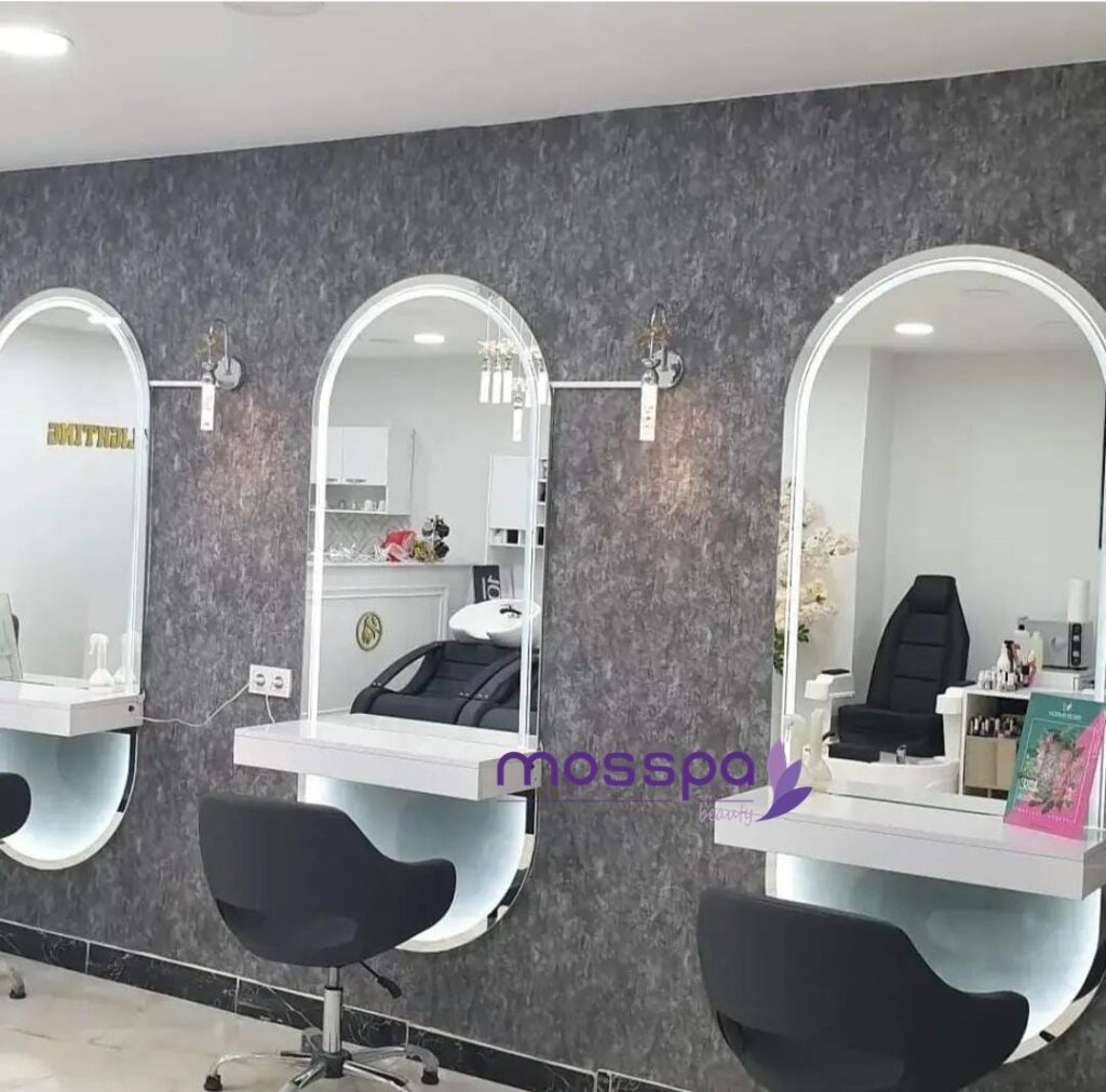 Bayan Kuaförü Makyaj Tezgahı