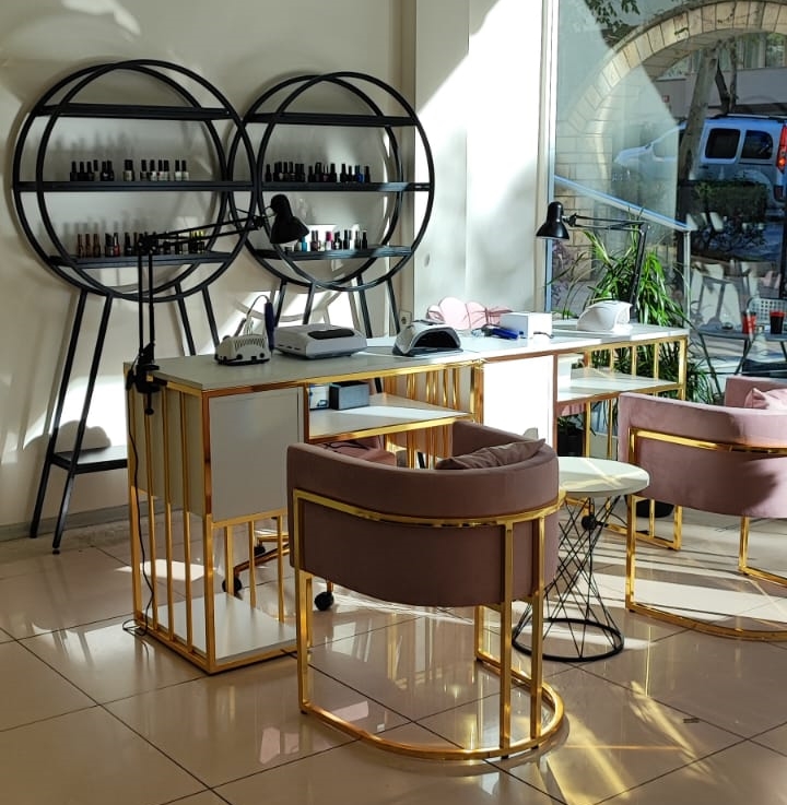 Protez Tırnak Manikür Masa Sandalye Modelleri