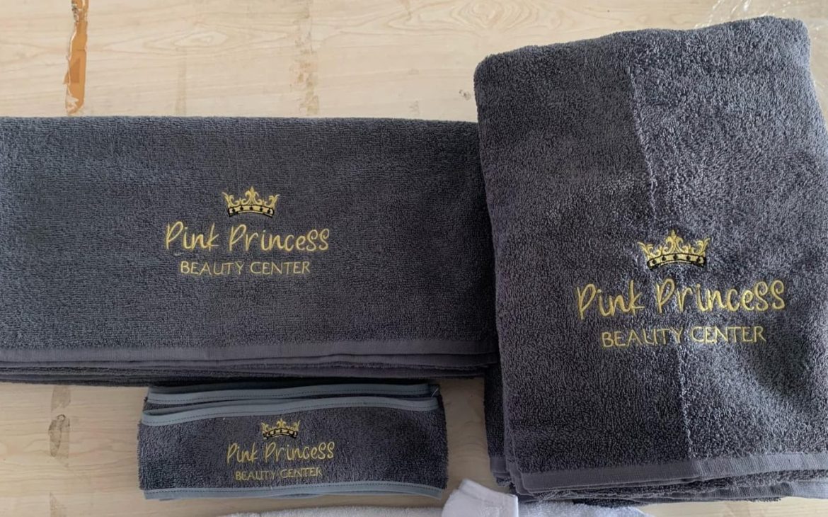 Cilt bakım ve güzellik merkezi, bayan kuaför salonu, medikal saglık klinik, vücut geliştirme salonu, masaj salonu vücut havlusu, saç havlusu, saç bandı (bandajı)