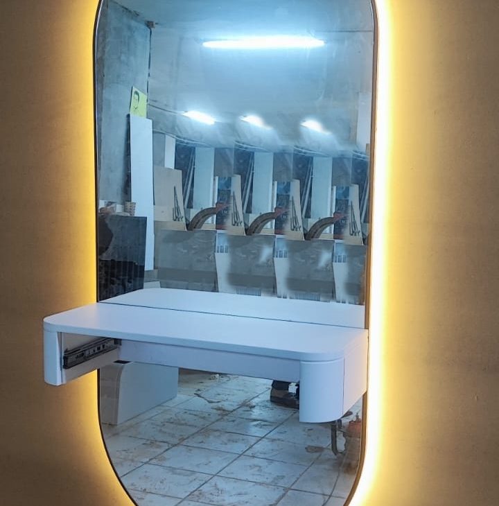 Güzellik merkezi makyaj tezgahlı oval led ışıklı duvara monte makyaj aynası